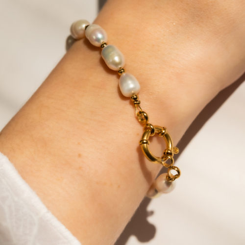 hero freshwater pearl bracelet