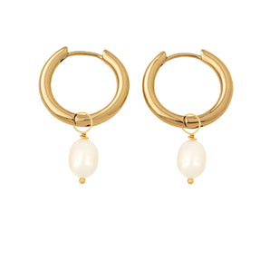 The pearl drop earring stack